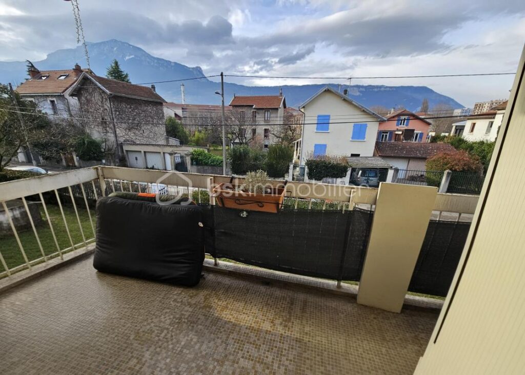 Lumineux T3 rénové – 3 pièces – 2 chambres – 62 m²