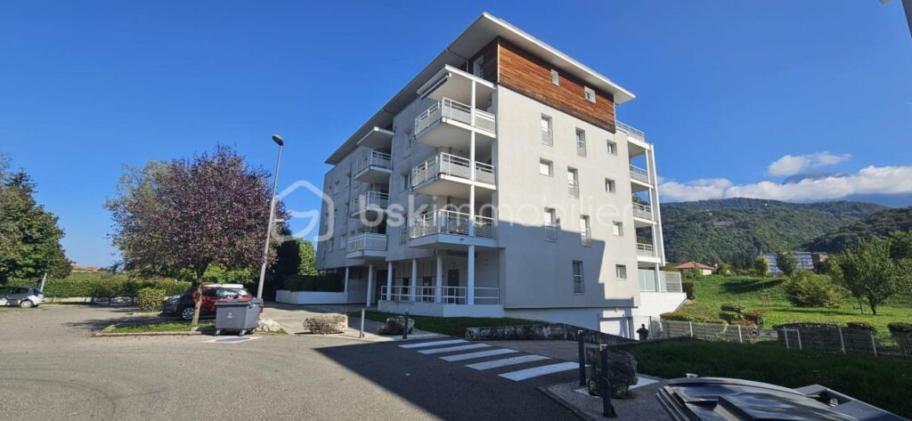 appartement t4 + terrasse 20m2 + garage – 4 pièces – 3 chambres – 76 m²