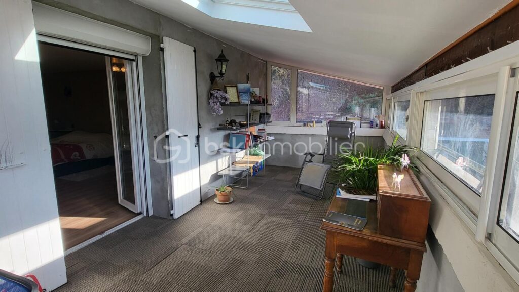 Maison T13 269 m2 – 12 pièces – 6 chambres – 269 m²