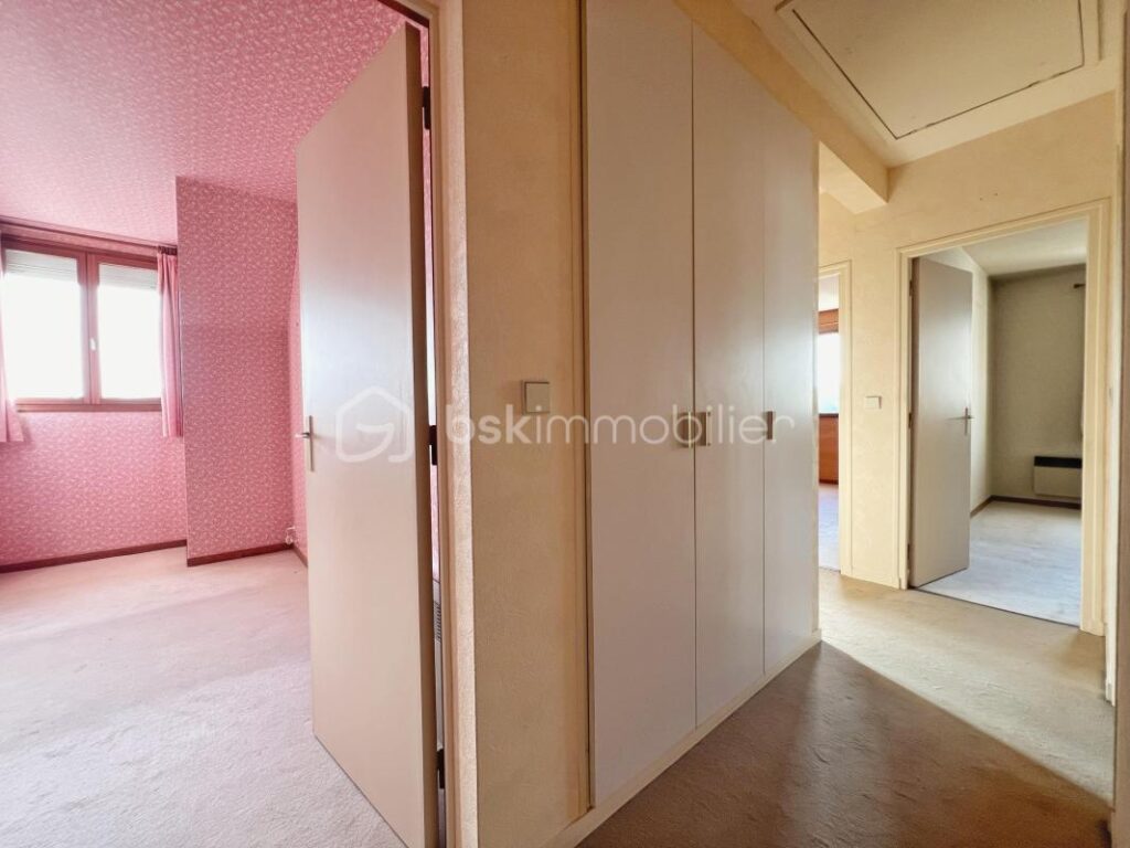 Marly-le-Roi – Spacieuse maison familiale avec vue dégagée sur Paris – 7 pièces – 4 chambres – 152 m²