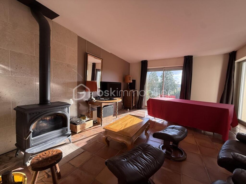 Maison avec vue imprenable – 4 pièces – 3 chambres – 120 m²