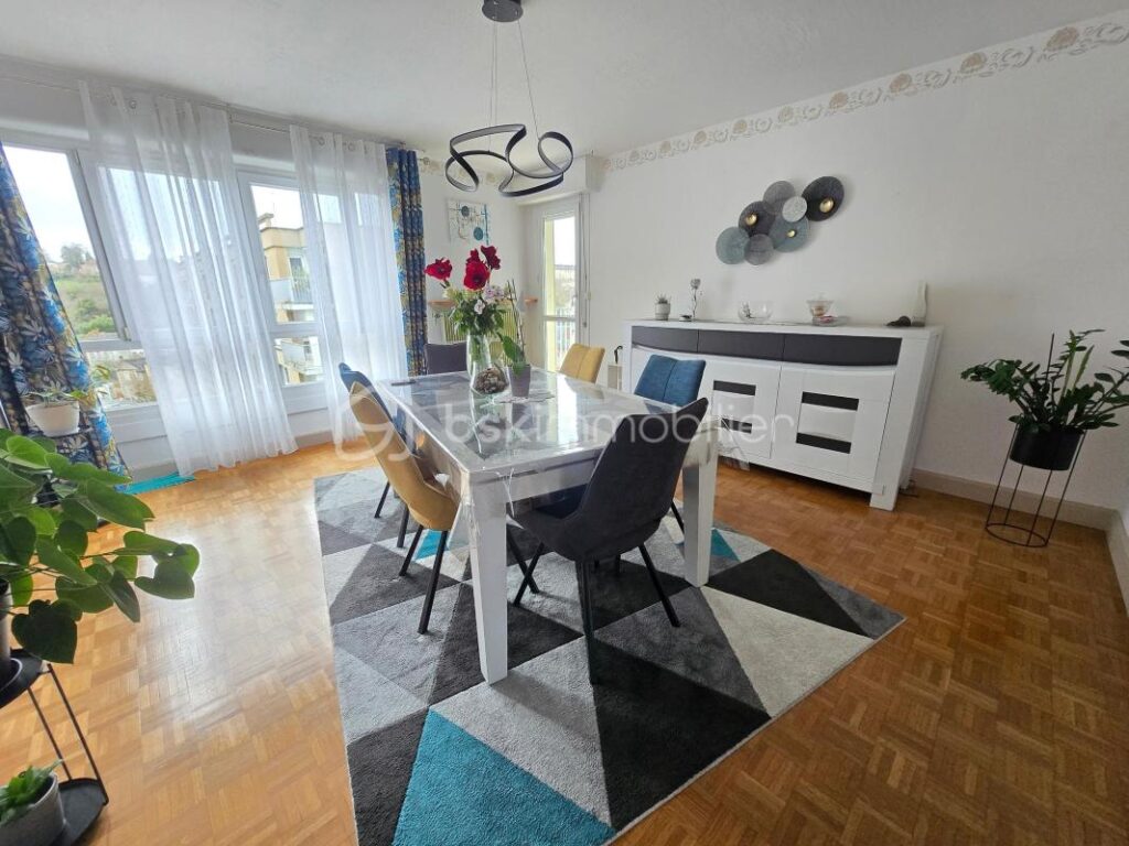 Magnifique Appartement de type T4 de 79m² à Nevers – 4 pièces – 2 chambres – 79 m²