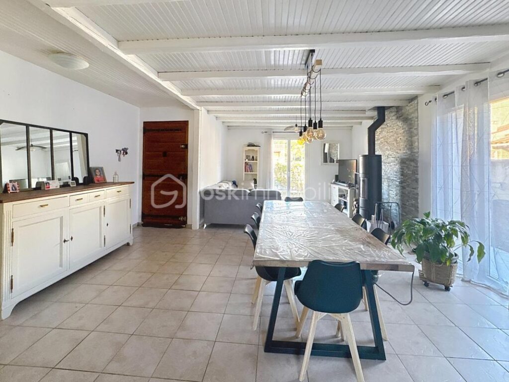 🔥 MAISON T4 90 m² + PISCINE + DOUBLE GARAGE – QUARTIER TRÈS RECHERCHÉ 🔥 – 4 pièces – 3 chambres – 90 m²