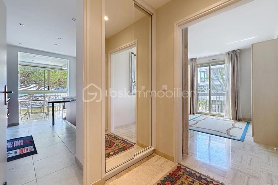 Appartement à vendre à Mandelieu la napoule