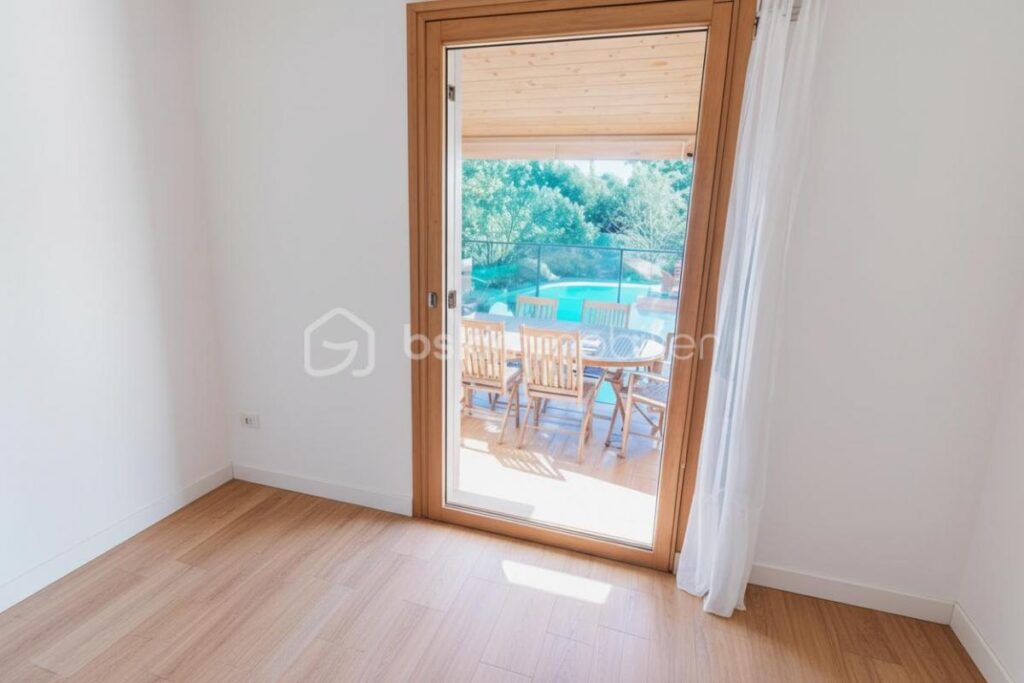 Maison familiale avec parc arboré 3 600 m² – Piscine – Calme absolu à Saint-Seurin-sur-l’Isle – 6 pièces – 4 chambres – 144 m²