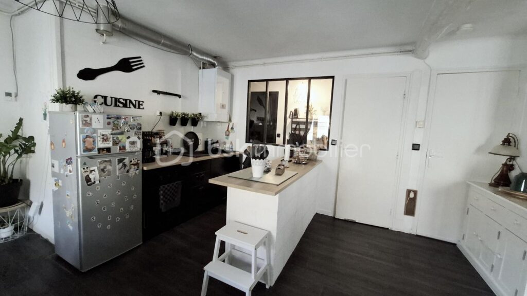 F3 EN PLEIN CENTRE – 3 pièces – 2 chambres – 68 m²