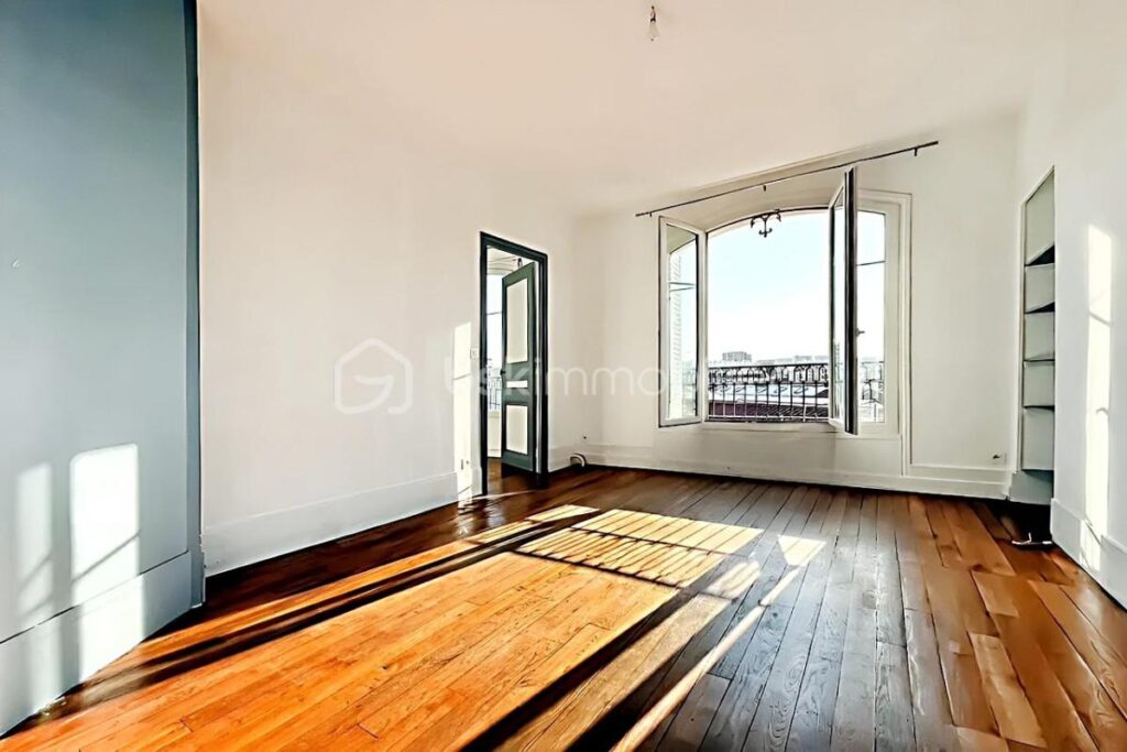 Trois pièces ENSOLEILLEE au DERNIER ETAGE avec VUE DEGAGEE sur Malakoff – 3 pièces – 2 chambres – 59 m²