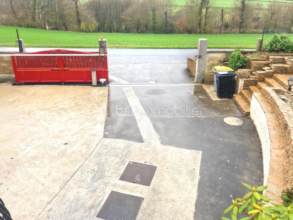 Maison des années 70, 4 chambres – Rénovation de qualité ! – 6 pièces – 4 chambres – 108 m²