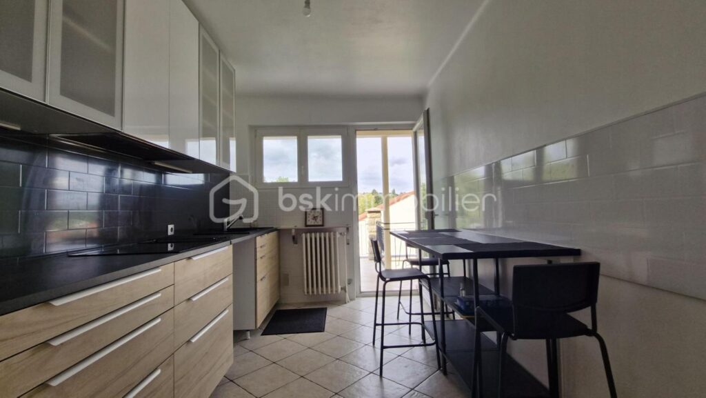 Maison 5 pièces 3 chambres – 5 pièces – 3 chambres – 117 m²