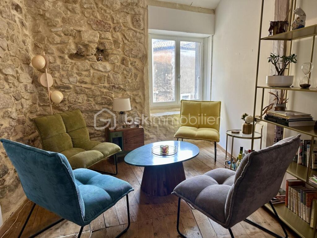 Coup de cœur assuré : maison de caractère avec terrasse panoramique et volumes atypiques – 4 pièces – 3 chambres – 87 m²