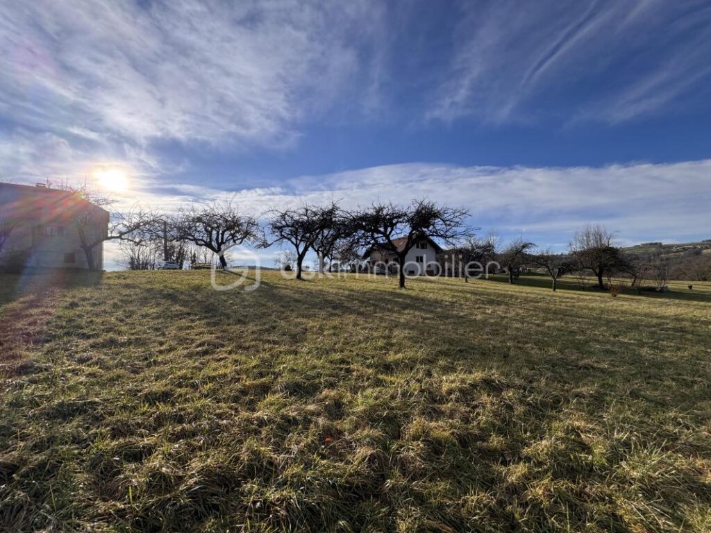 Terrain constructible de 1723 m² sur la commune de Gruffy 74 – NR pièces – NR chambres – 1723 m²