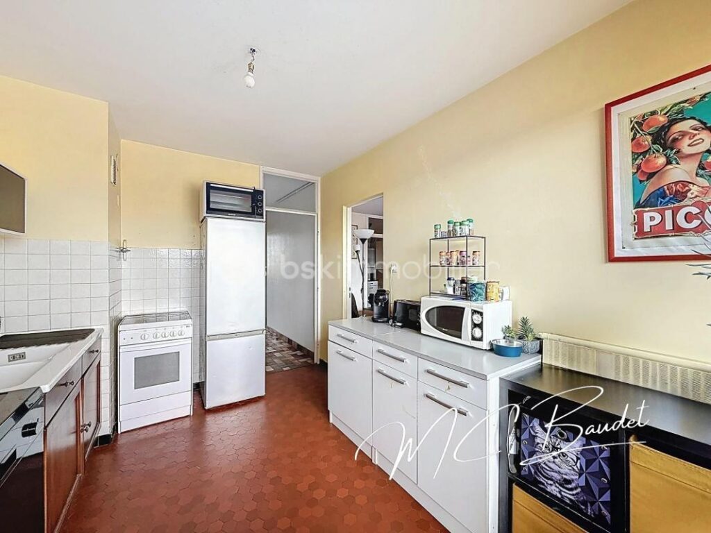 T3 en dernier étage – Secteur Claude KOGAN/Village Olympique – 3 pièces – 2 chambres – 64 m²