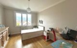 Annecy – T3 de 71m2 dernier étage vendu loué – Vue dégagée – 3 pièces – 2 chambres – 71 m²