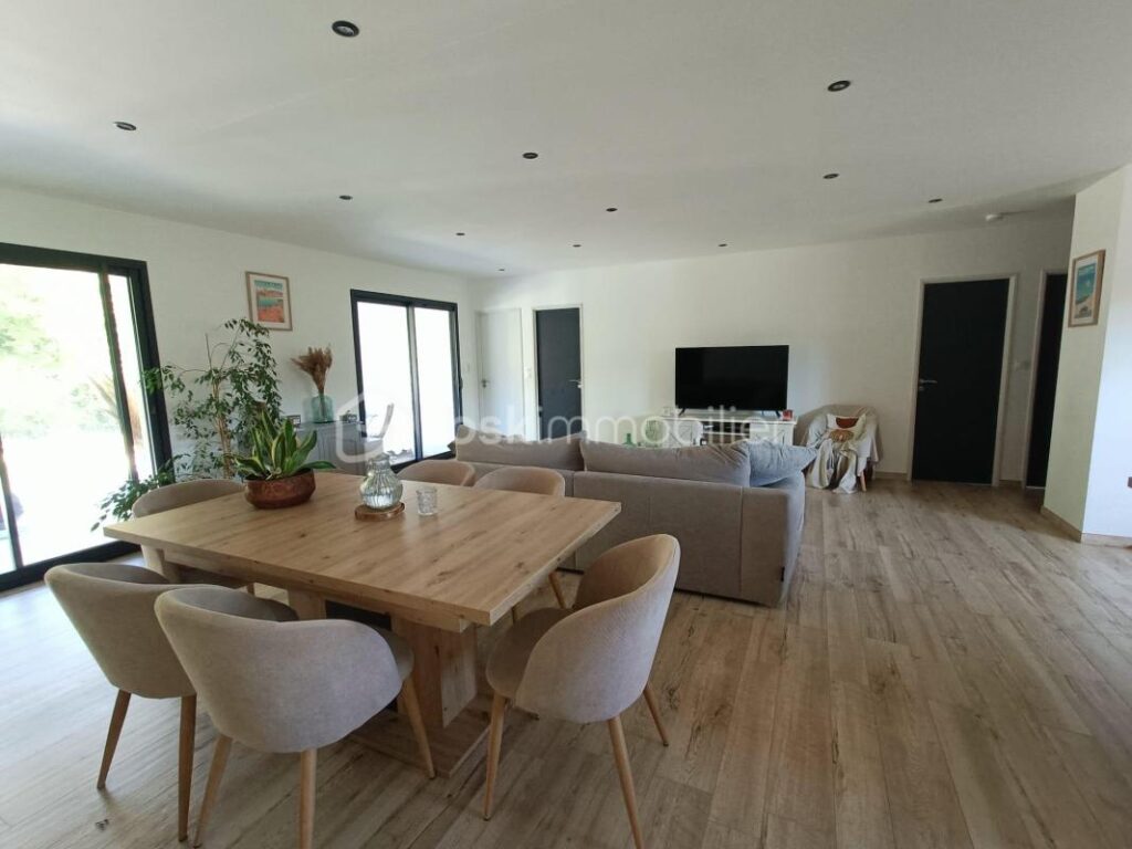 Superbe maison de plain-pied sous garantie décennale – 5 pièces – 4 chambres – 121 m²