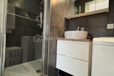 CALUIRE-ET-CUIRE – Appartement traversant avec vue panoramique exceptionnelle ! – 3 pièces – 2 chambres – 63 m²