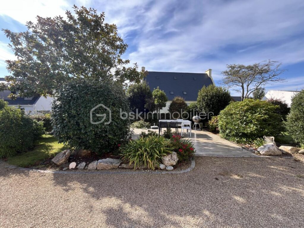 🏡 Deux maisons, deux ambiances, un cadre exceptionnel – 8 pièces – 5 chambres – 176 m²