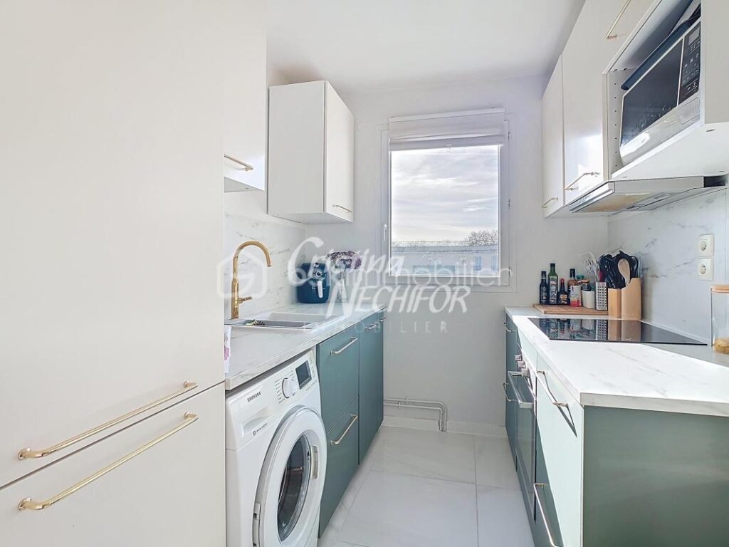 🏡 À Montévrain – Superbe F3 au Dernier étage avec Balcon, 2 places de Parking et Cave – Quartier du Parc des Frênes – 3 pièces – 2 chambres – 62 m²