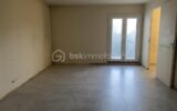 Appartement 2 pièces à restaurer entièrement de 62 m² avec balcons – Résidence avec ascenseur et parkings avec portail électrique sécurisé – Idéal résidence principale, résidence secondaire ou investisssement locatif – 2 pièces – NR chambres – 61 m²