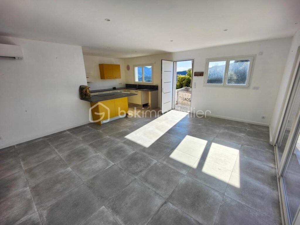 Villa quatre faces récente*** Exposition Sud*** Vue panoramique*** – 4 pièces – 3 chambres – 80 m²