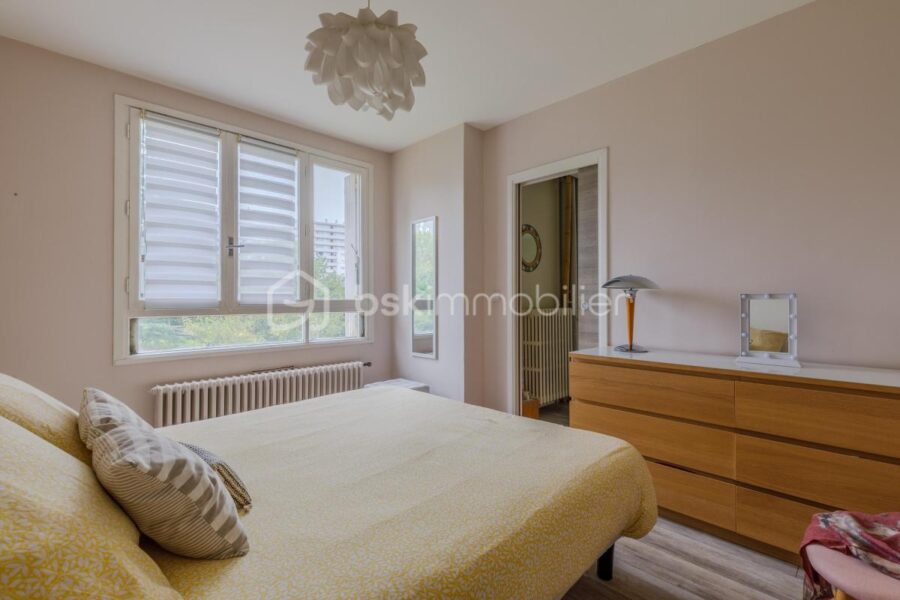 Appartement à vendre à Lyon 8e arrondissement — Vue nature — photo 6