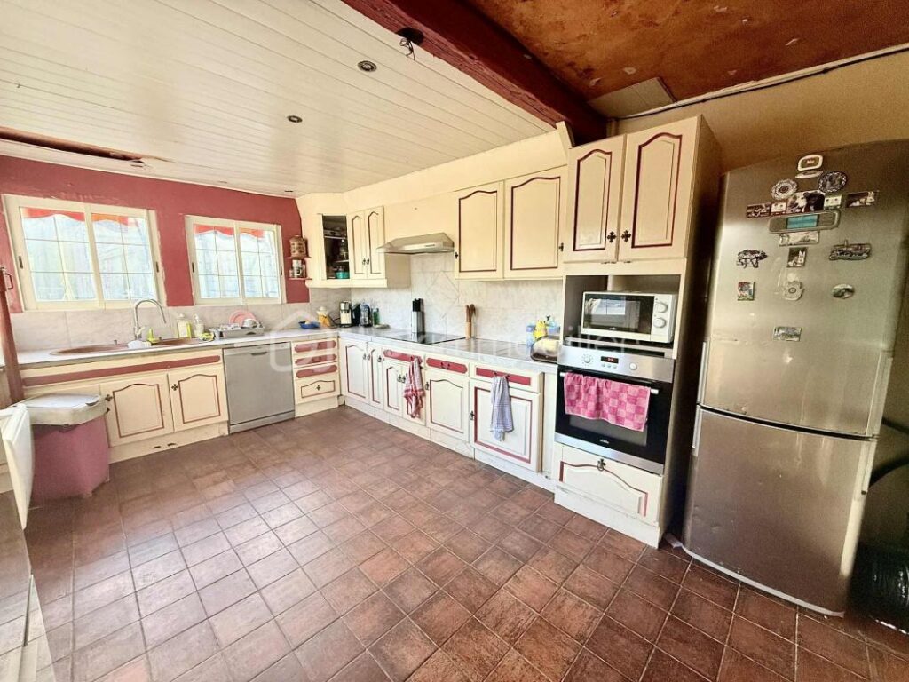 Maison à rénover 4-5 Chambres avec Jardin – 7 pièces – 4 chambres – 147 m²