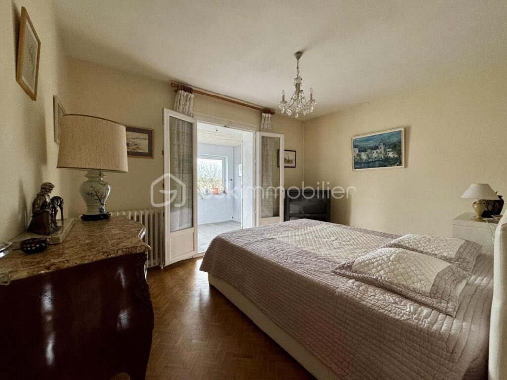 Maison 79m2 – 2 chambres – Sous-sol complet – terrain 706m2 – 4 pièces – 2 chambres – 79 m²