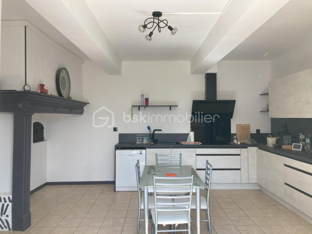 Authenticité et sérénité : corps de ferme à Duffort ! – 4 pièces – 3 chambres – 145 m²