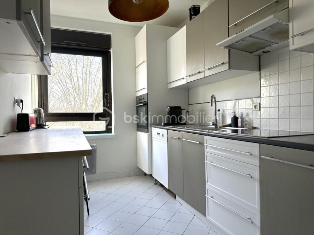 Appartement T3 (possible T4) – 87m2 – 3 pièces – 2 chambres – 87 m²