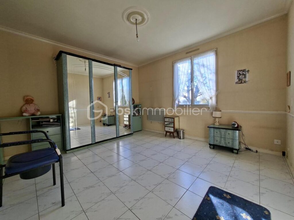 Pavillon traditionnel de plain-pied à Cheroy – 4 pièces – 3 chambres – 85 m²