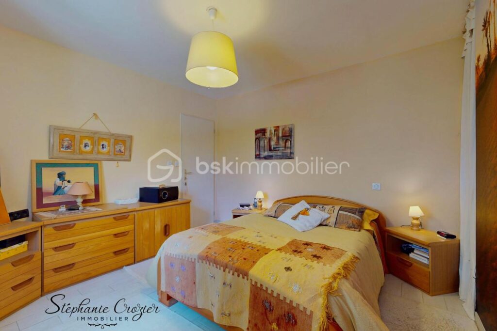 Grande maison de plain-pied de 177m² avec vue Pyrénées – 5 pièces – 3 chambres – 177 m²