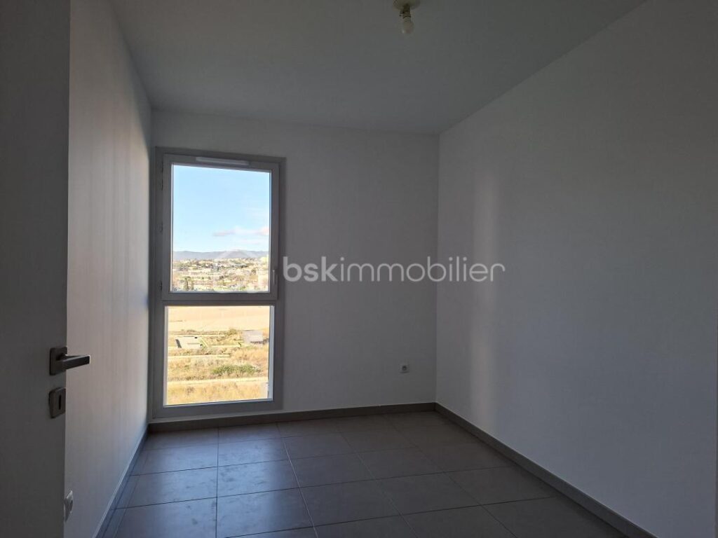 Vivez le rêve marseillais : Un havre urbain au cœur du 10e arrondissement – 3 pièces – 2 chambres – 52 m²