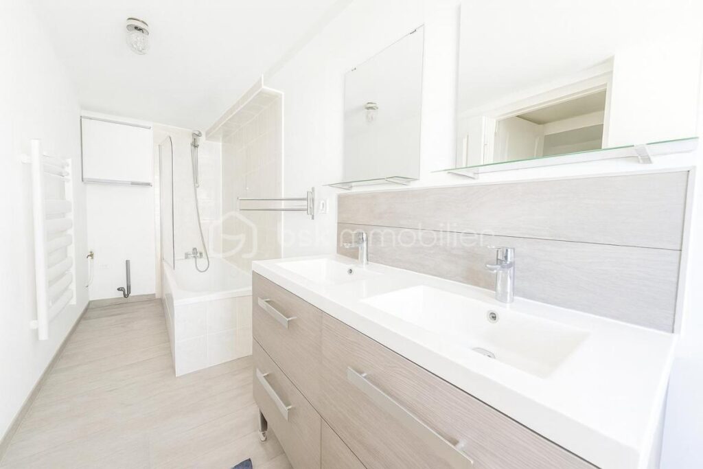 🏡 Maison de Village Rénovée – Cognin-les-Gorges (38470) – 4 pièces – 3 chambres – 70 m²