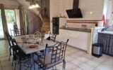 GRANDE VILLA AU CALME AUX PORTES D UZES – 8 pièces – 6 chambres – 239 m²