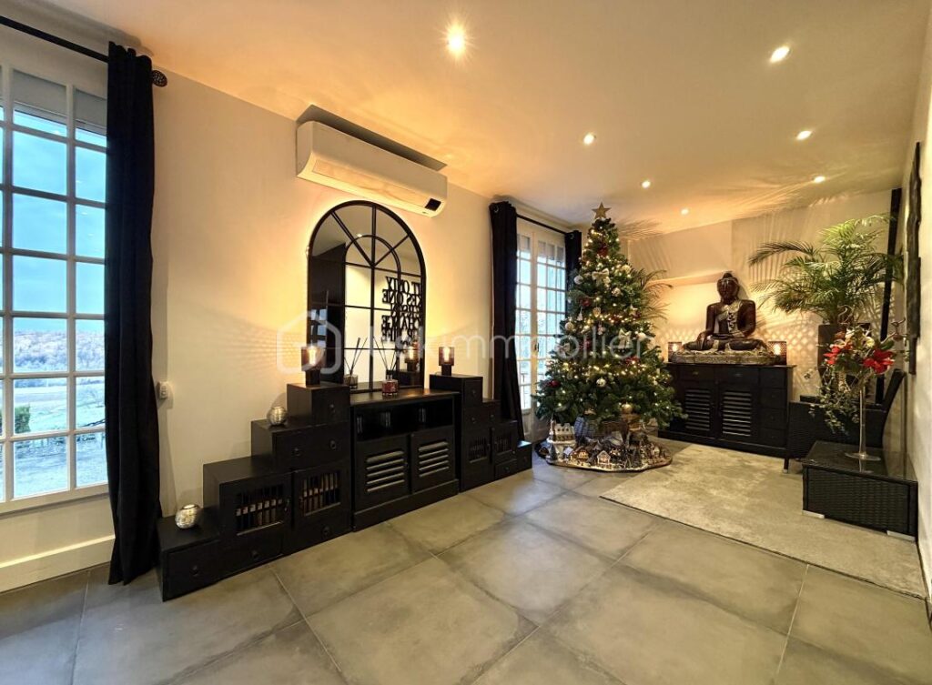 Maison contemporaine à l’architecture cubique – Vue dégagée sur la vallée – 6 pièces – 4 chambres – 149 m²