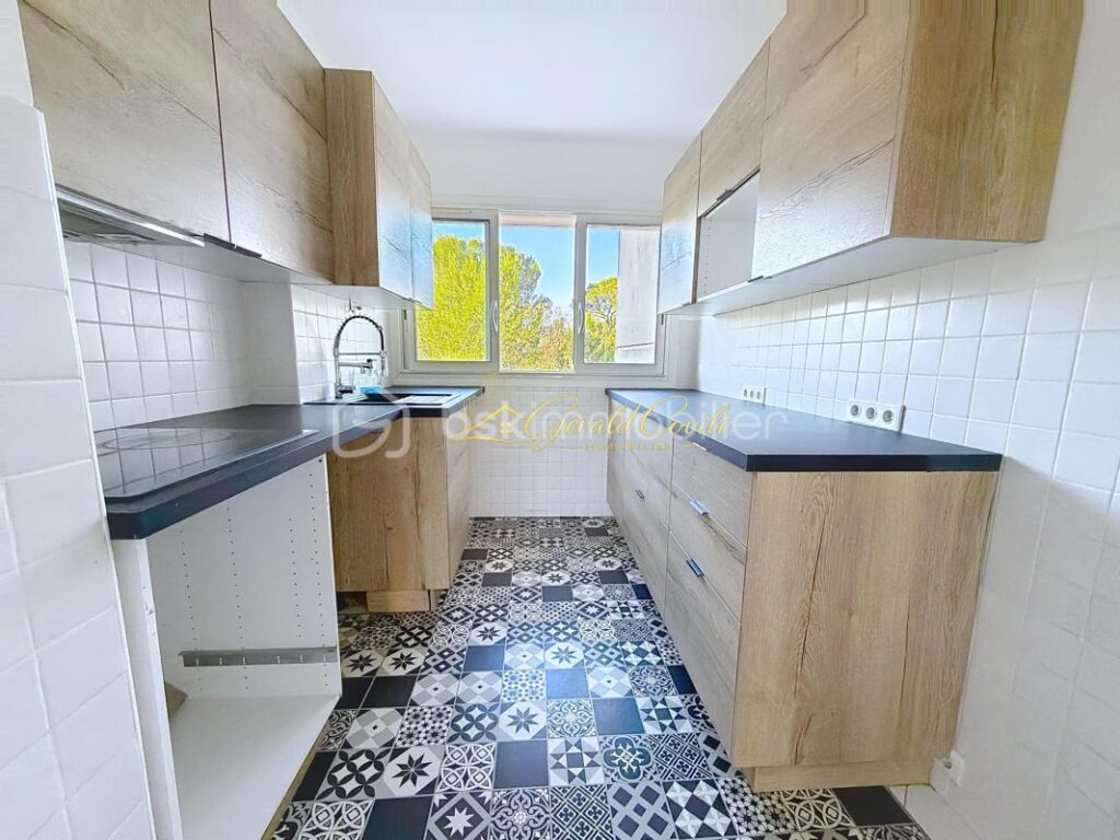 APPARTEMENT 4 PIECES DE 73 M² / CANNES LA BOCCA – 4 pièces – 3 chambres – 69 m²