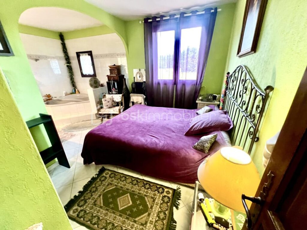 Draguignan – Villa – Studio indépendant – Piscine – Aucun vis à vis – 6 pièces – 4 chambres – 165 m²