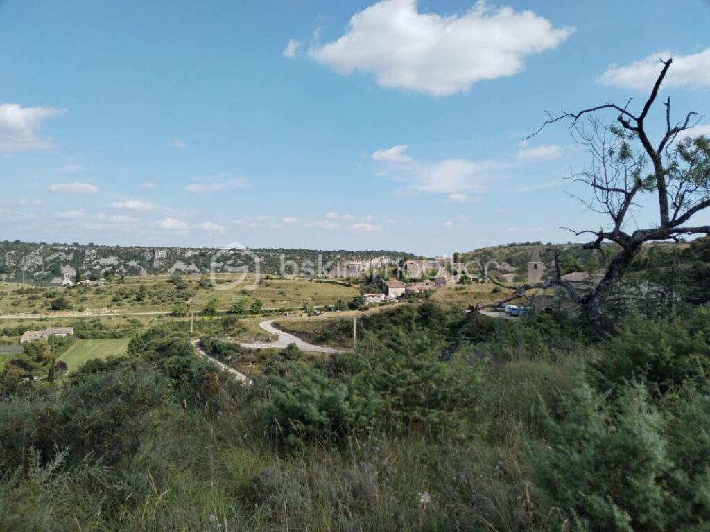 Superbe terrain de 3300 m² avec vue panoramique à Gras – NR pièces – NR chambres – 3300 m²