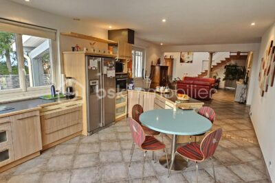 MAISON avec belle vue 165m2 – 4 pièces – 3 chambres – 165 m²