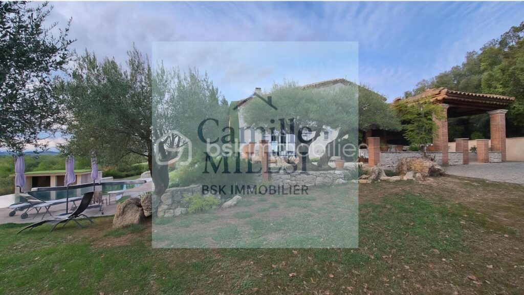 Maison de charme 120 m² – Vue exceptionnelle – Piscine à débordement – Terrain de 3081 m² – 5 pièces – 3 chambres – 120 m²