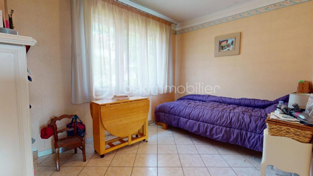 Maison traditionnelle avec vue dégagée à Lardy – 4 pièces – 2 chambres – 76 m²