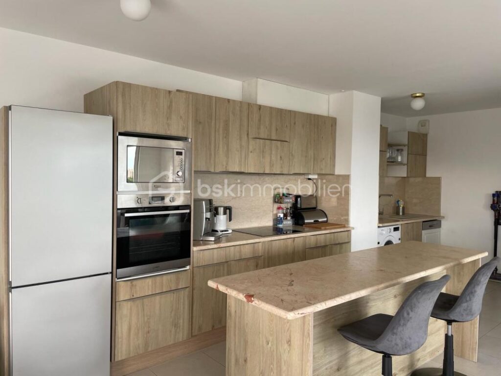 L’Exception Panoramique : Penthouse & Rooftop entre Nice et Cannes – 4 pièces – 3 chambres – 118 m²