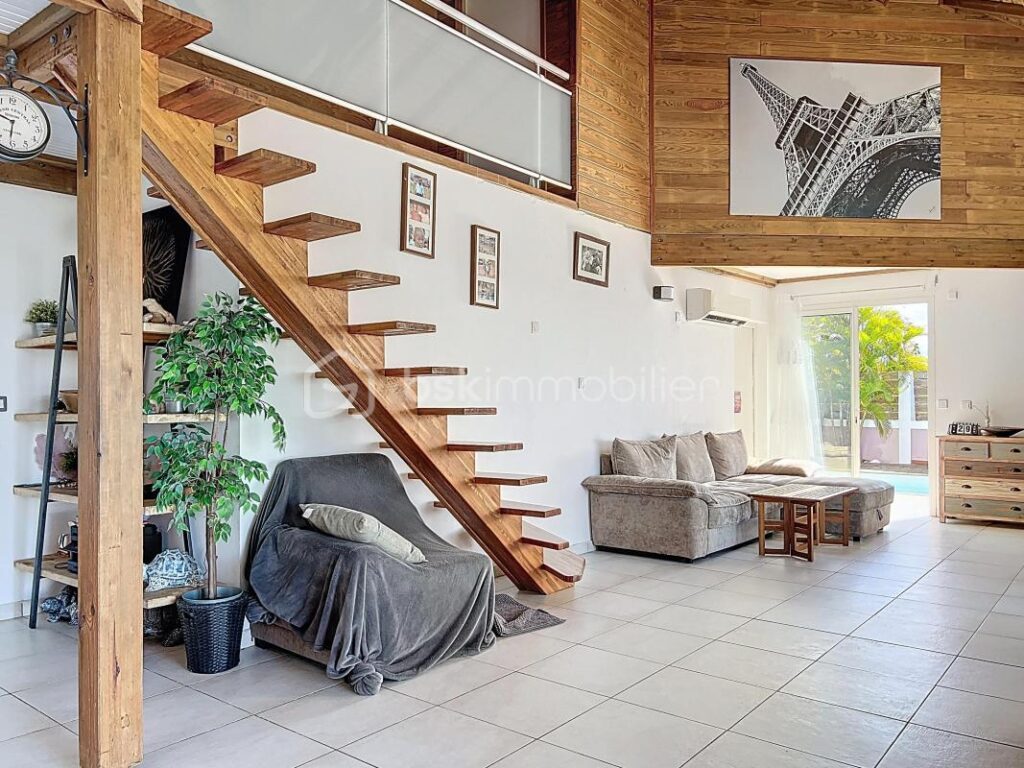 Ensemble immobilier villa et ses deux locatifs vue mer – 10 pièces – 7 chambres – 295 m²