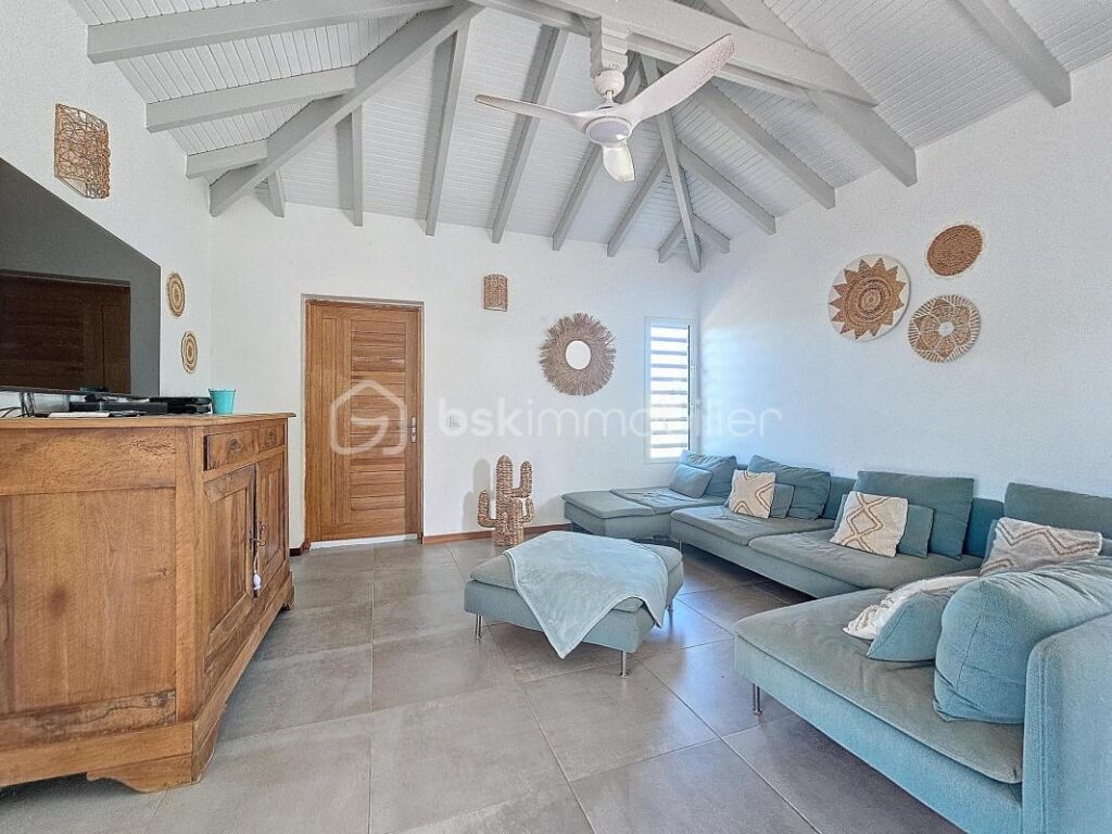 Splendide villa T4 avec piscine – 4 pièces – 3 chambres – 119 m²