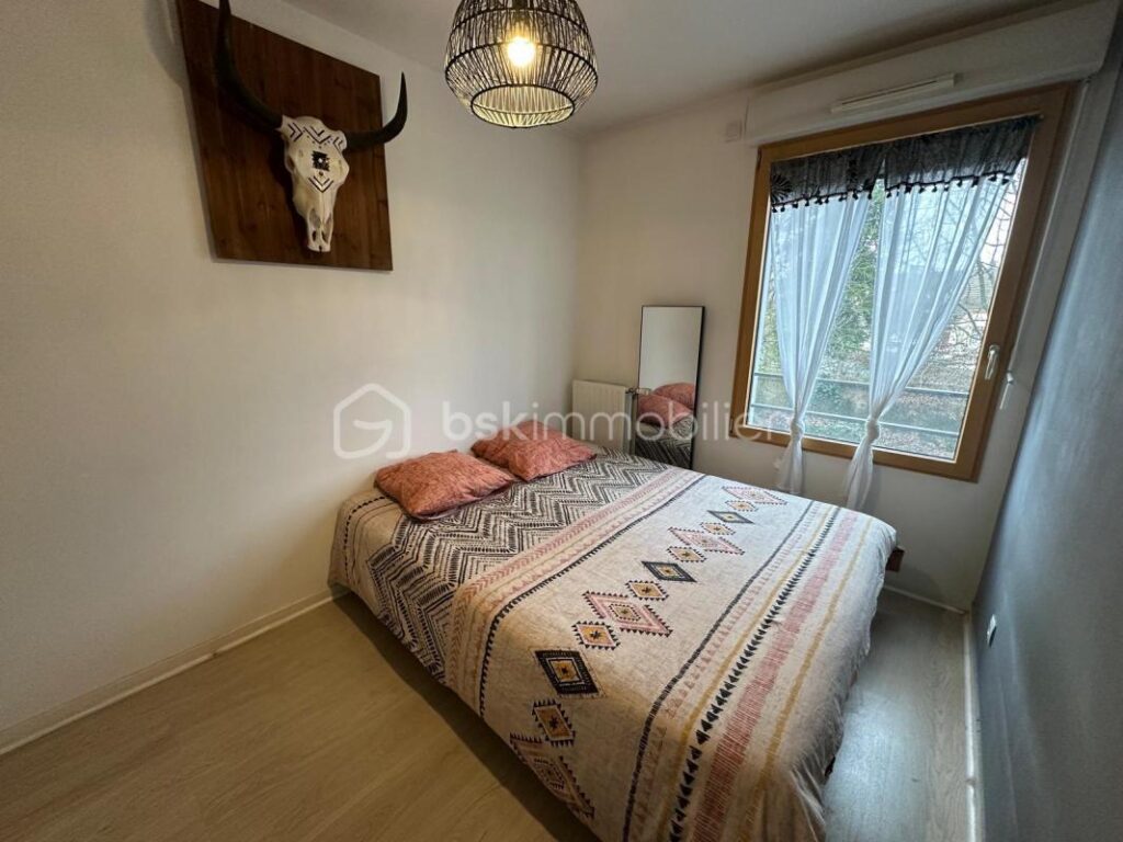 A saisir – Appartement lumineux et spacieux de 82 m² aux normes PMR – Résidence récente – Quartier de la Mairie – Louvres (95) – 4 pièces – 3 chambres – 82 m²