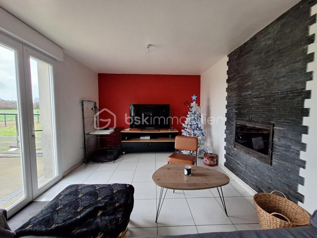 Maison 4 pièces à la campagne – 4 pièces – 2 chambres – 85 m²