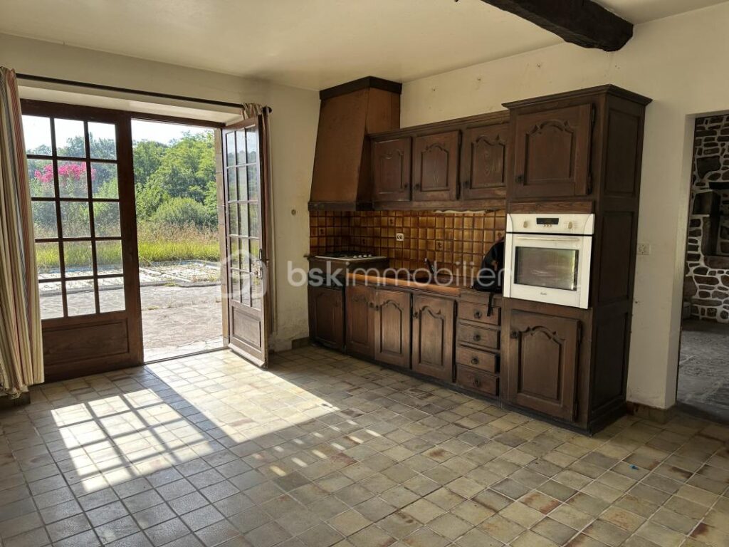 MAISON BASQUE A SAISIR – 13 pièces – 10 chambres – 336 m²