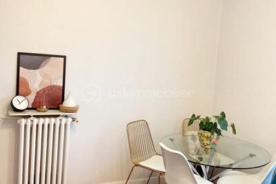 UN JOLIE 2 pièces VUE LA DEFENSE au pied du tramway – 2 pièces – 1 chambre – 39 m²