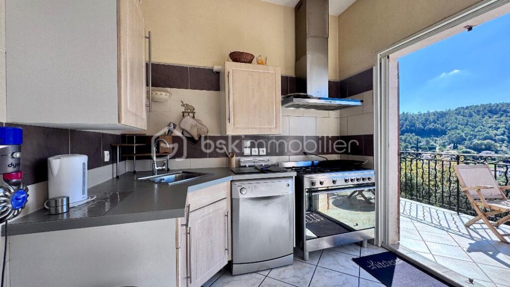 ACHAT Maison familiale avec vue dominante sur la vallée – 4 pièces – 3 chambres – 119 m²