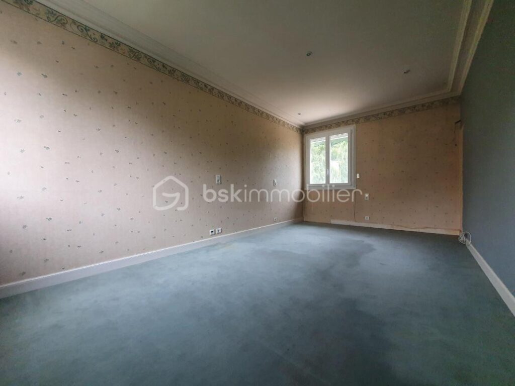 Maison d’architecte à Eymet proche des commodités – 5 pièces – 4 chambres – 168 m²