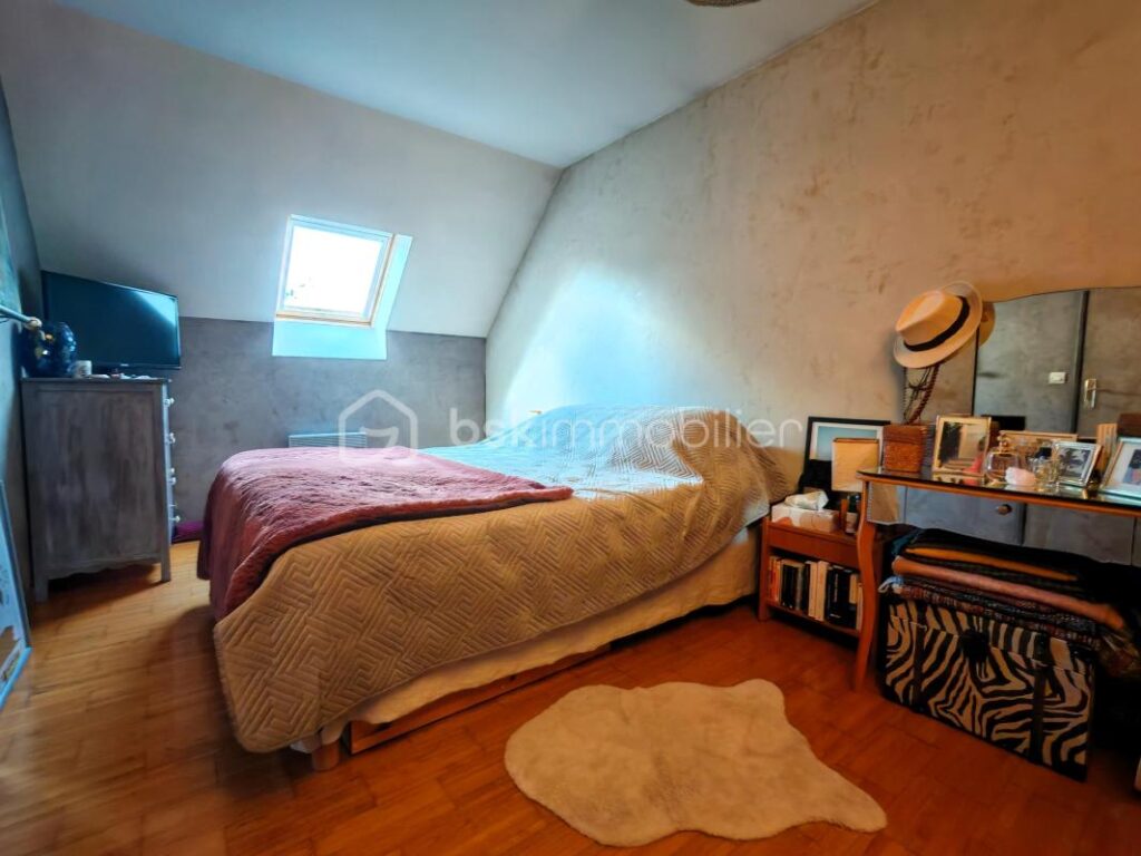 Maison au calme proche de la gare et des commerces – 5 pièces – 3 chambres – 115 m²